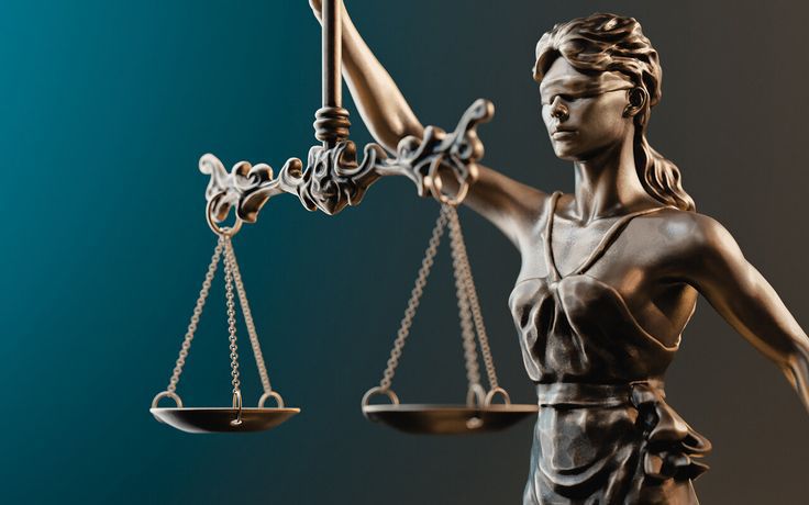 وکیل پایه یک دادگستری