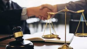 وکیل قراردادهای خارجی
