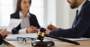 اهمیت وکیل برای شرکت های سهامی خاص