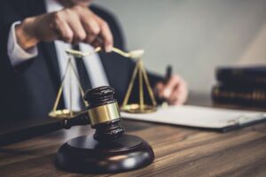بهترین وکیل دعاوی داروسازی