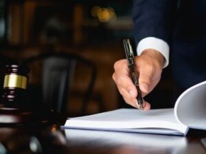 حل اختلاف در قراردادهای آنلاین