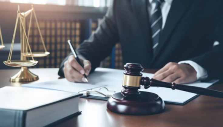 وکیل توهین