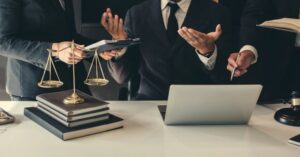 وکیل متخصص در مجموعه کوشانفر
