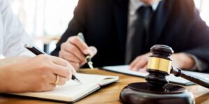 نقش وکیل در پرونده های حقوقی