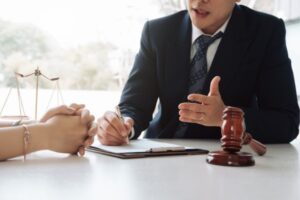 هزینه وکیل متخصص حقوق رقابت
