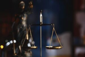 نقش وکیل برای اخذ مجوزهای لازم برای استارت آپ