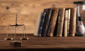 وکیل تجاوز در محل کار