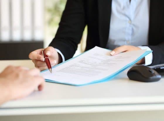 وکیل قراردادهای سرمایه گذاری