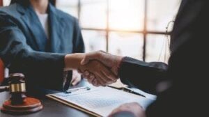 بهترین وکیل کانون وکلا برای پرونده