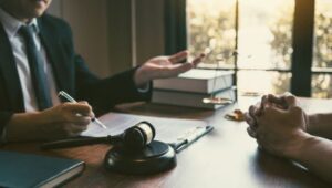 مراحل قانونی وصول طلب توسط وکیل متخصص