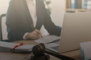 وکیل جعل سند در تهران
