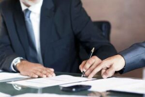 ویژگی های بهترین وکیل افساد فی الارض