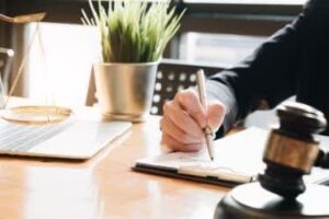 وظایف بهترین وکیل مشروبات الکلی