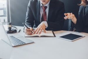 اهمیت مشاوره با وکیل فحشا