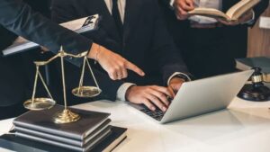 اهمیت انتخاب وکیل متخصص مواد مخدر