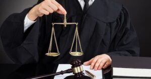 خدمات بهترین وکیل حمل شیشه در تهران