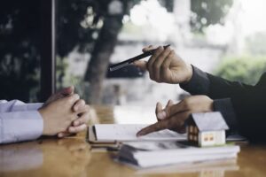 دلایل نیاز به وکیل آپارتمان نشینی