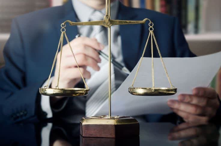 وکیل رأی دادگاه
