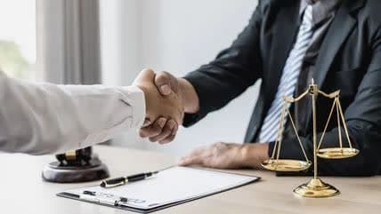 وکیل دعوای اعسار