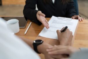 دلایل نیاز به وکیل کارخانه