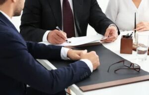 نقش وکیل بانک خصوصی