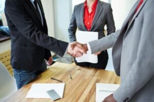 اهمیت وکیل خانه در حل اختلافات و دعاوی ملکی