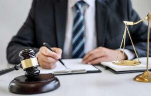 دلایل نیاز به وکیل حقوق نرم افزار