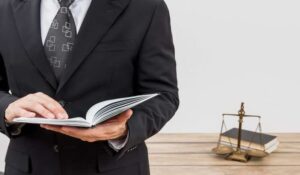 نقش وکیل ابطال اختراع در فرآیند دادرسی