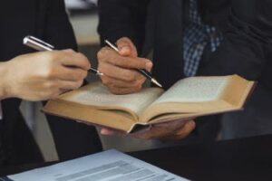 ویژگی های وکیل گروگان گیری در تهران