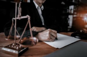 ویژگیهای بهترین وکیل حجر