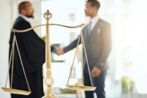 بهترین وکیل کلینیک زیبایی در تهران