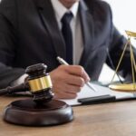 وکیل کلینیک زیبایی