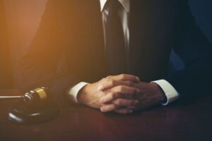 وکیل تعزیرات پزشکی