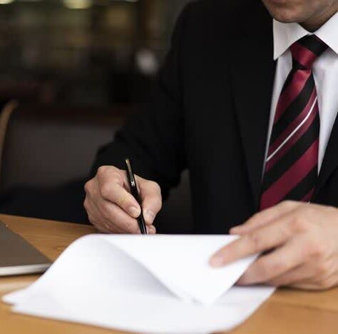 مشاور حقوقی کلینیک پوست و مو