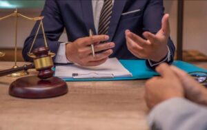 راهکارهای وکیل بنگاه املاک برای فسخ قرارداد