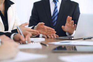 وکیل برای رفع تعارض علامت تجاری